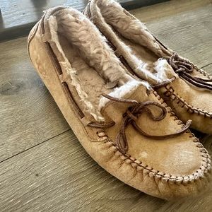 Ugg Dakota slippers